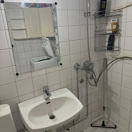 Comfortable Two-room In The Center קמי